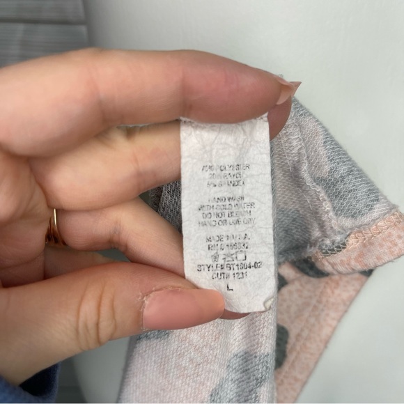 🫶 BiBi Leopard Cutout Top - Picture 5 of 5